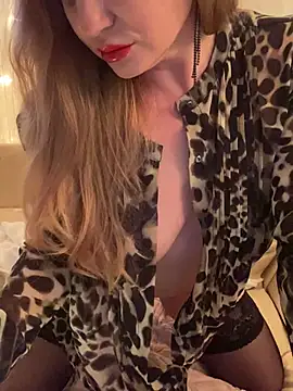 Snapshot of Lady__Maria chatting on March 22, 2025, 7:20 pm Lady Maria online show from March 22, 2025, 7:20 pm
