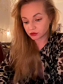 Snapshot of Lady__Maria chatting on October 11, 2025, 2:51 pm Lady Maria online show from October 11, 2025, 2:51 pm