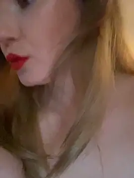 Lady  Maria online show from February 16, 2026, 4:38 pm