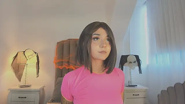 Snapshot of Emma_Torres__ chatting on November 1, 2025, 12:21 pm Emma Torres online show from November 1, 2025, 12:21 pm