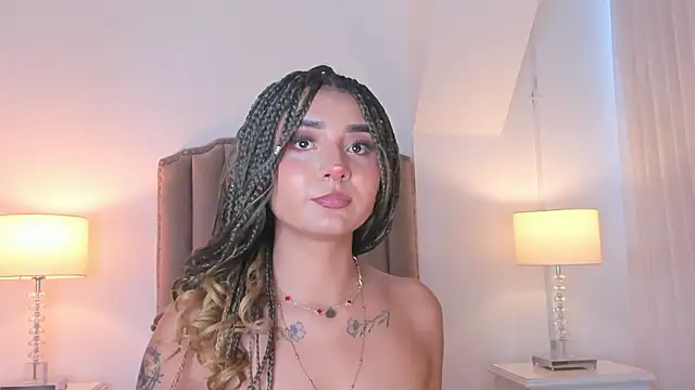 Emma Torres   online show from February 3, 2026, 12:10 pm