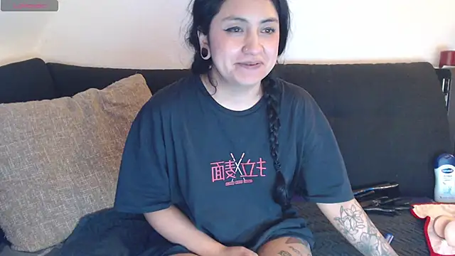 AbsentaVert online show from October 6, 2025, 9:26 pm