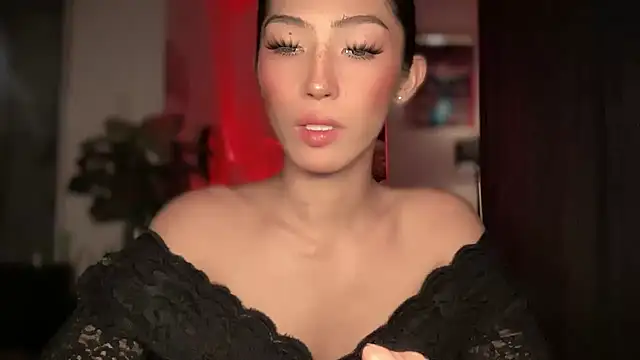 Bella Gordon online show from December 18, 2025, 8:23 pm