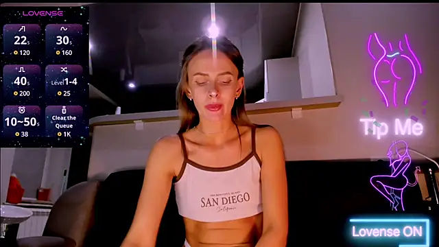 Snapshot of madina_taher chatting on March 9, 2025, 10:08 pm madina taher online show from March 9, 2025, 10:08 pm