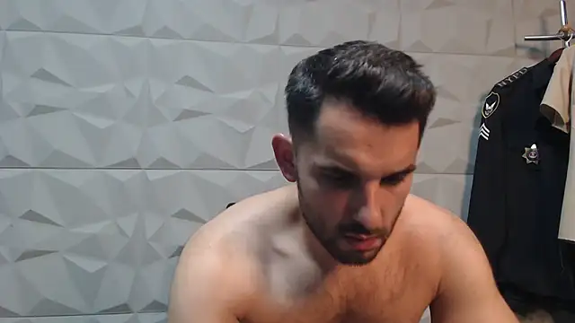 Antoniodiamond online show from September 10, 2025, 7:13 pm