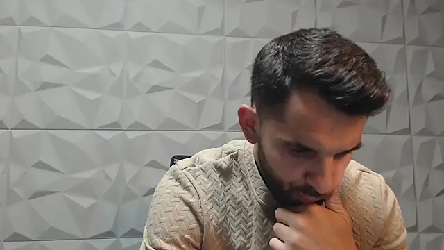 Antoniodiamond online show from September 15, 2025, 7:14 pm