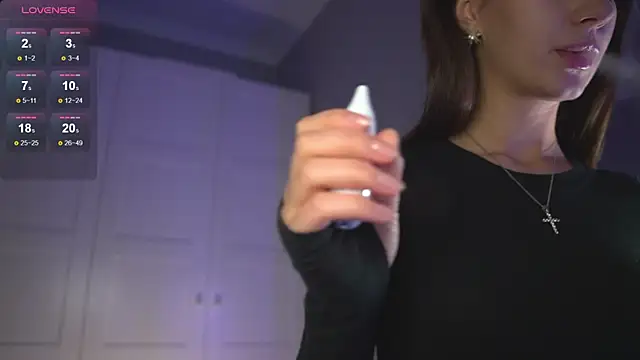 Snapshot of -JuicyMolly- chatting on December 2, 2025, 3:14 pm -JuicyMolly- online show from December 2, 2025, 3:14 pm