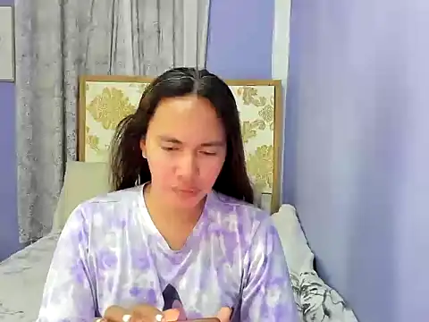 Snapshot of lady_kim_boner chatting on October 12, 2025, 5:53 am lady kim boner online show from October 12, 2025, 5:53 am