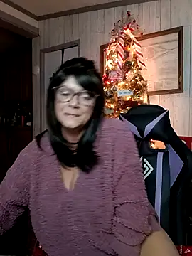 cowgirlc online show from December 4, 2024, 3:20 am