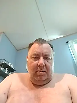 Snapshot of lawndad79 chatting on September 14, 2025, 4:18 pm lawndad79 online show from September 14, 2025, 4:18 pm