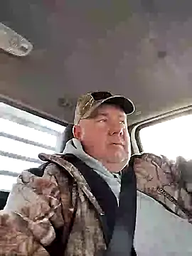 Snapshot of lawndad79 chatting on December 10, 2024, 6:28 pm lawndad79 online show from December 10, 2024, 6:28 pm