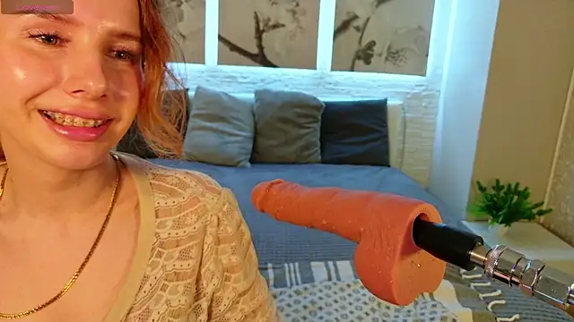 Snapshot of Betty_June chatting on July 9, 2026, 8:30 pm Betty June online show from July 9, 2026, 8:30 pm