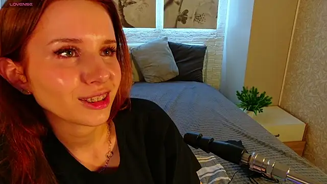 Snapshot of Betty_June chatting on June 23, 2026, 8:18 pm Betty June online show from June 23, 2026, 8:18 pm