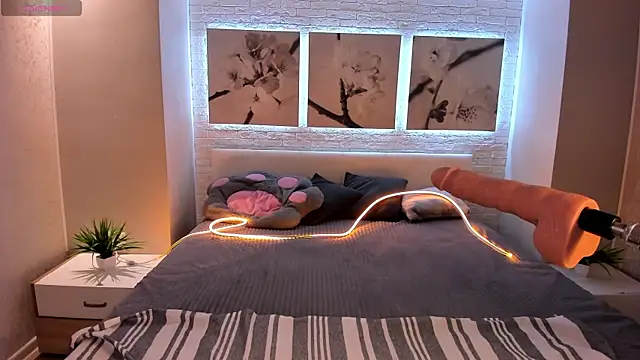 Betty June online show from September 17, 2025, 8:44 pm