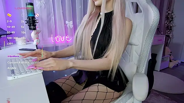 my--Polina online show from October 17, 2025, 10:11 pm