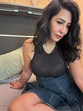 Snapshot of Cataleya80 chatting on May 15, 2026, 11:08 am Cataleya80 online show from May 15, 2026, 11:08 am