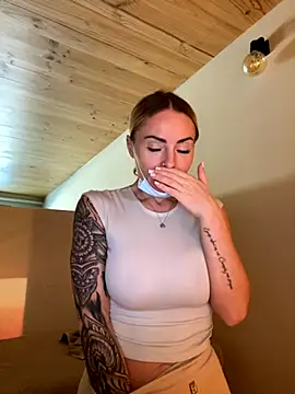 EmaSalis online show from October 17, 2025, 10:50 am