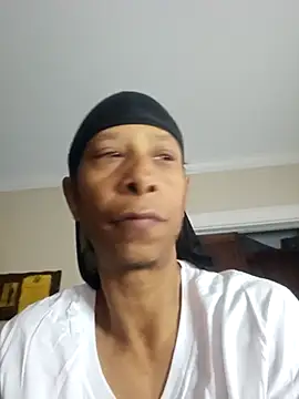 Snapshot of Vybezmaster chatting on November 27, 2025, 6:52 pm Vybezmaster online show from November 27, 2025, 6:52 pm