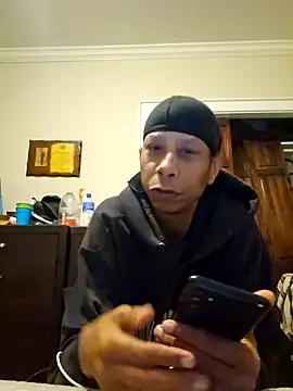 Snapshot of Vybezmaster chatting on November 21, 2025, 11:26 pm Vybezmaster online show from November 21, 2025, 11:26 pm