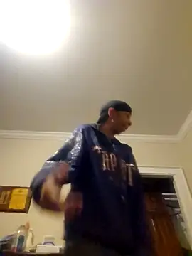 Snapshot of Vybezmaster chatting on November 17, 2025, 10:36 pm Vybezmaster online show from November 17, 2025, 10:36 pm