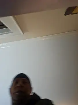 Snapshot of Vybezmaster chatting on November 27, 2025, 6:03 am Vybezmaster online show from November 27, 2025, 6:03 am