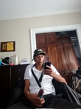 Snapshot of Vybezmaster chatting on November 22, 2025, 5:01 pm Vybezmaster online show from November 22, 2025, 5:01 pm