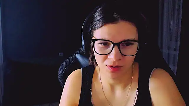 Snapshot of MollyLollipop chatting on January 16, 2026, 6:56 pm MollyLollipop online show from January 16, 2026, 6:56 pm