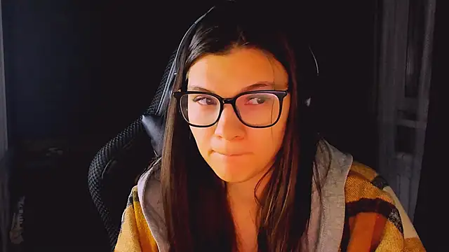 Snapshot of MollyLollipop chatting on January 15, 2026, 4:54 pm MollyLollipop online show from January 15, 2026, 4:54 pm