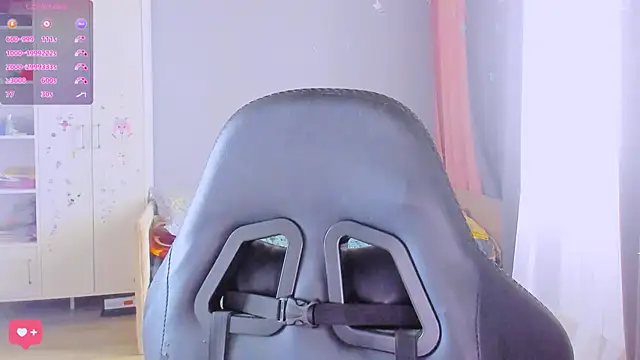 Snapshot of MollyLollipop chatting on February 24, 2026, 5:52 am MollyLollipop online show from February 24, 2026, 5:52 am