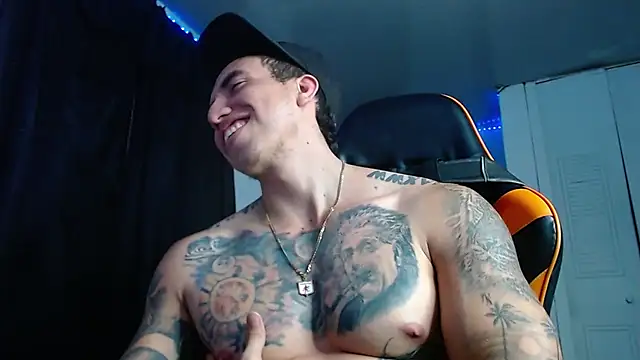 Snapshot of Adam_Hudsond chatting on November 7, 2025, 3:44 am Adam Hudsond online show from November 7, 2025, 3:44 am