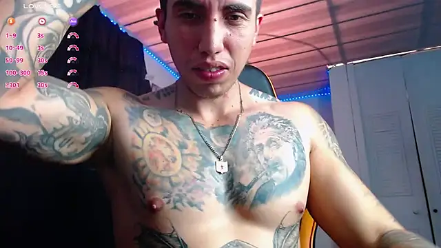 Snapshot of Adam_Hudsond chatting on November 8, 2025, 2:42 pm Adam Hudsond online show from November 8, 2025, 2:42 pm