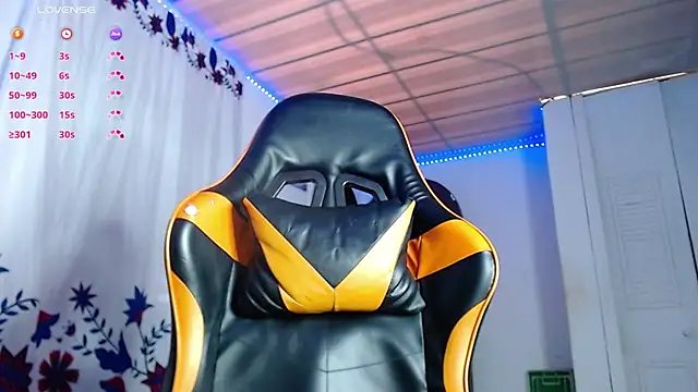 Snapshot of Adam_Hudsond chatting on December 14, 2025, 1:28 pm Adam Hudsond online show from December 14, 2025, 1:28 pm