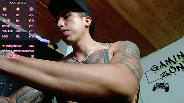 Snapshot of Adam_Hudsond chatting on February 23, 2025, 2:29 am Adam Hudsond online show from February 23, 2025, 2:29 am