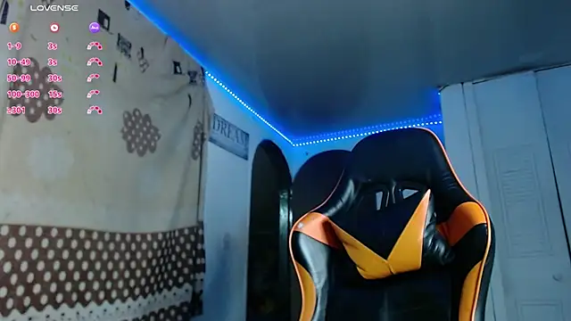 Snapshot of Adam_Hudsond chatting on November 25, 2025, 12:55 am Adam Hudsond online show from November 25, 2025, 12:55 am