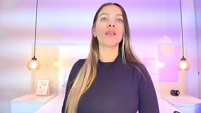 Isabella Harley online show from November 14, 2025, 1:59 pm