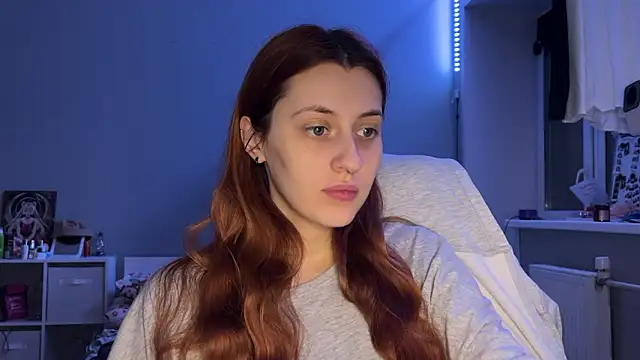 Snapshot of Uniarten chatting on November 5, 2025, 11:08 pm Uniarten online show from November 5, 2025, 11:08 pm