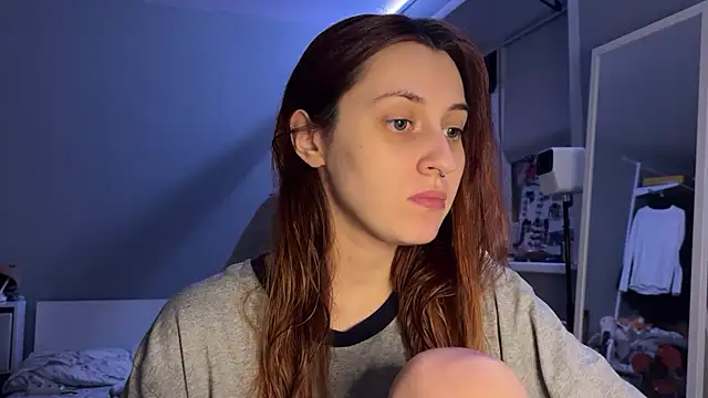 Snapshot of Uniarten chatting on November 22, 2025, 6:07 pm Uniarten online show from November 22, 2025, 6:07 pm