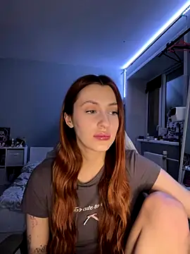 Snapshot of Uniarten chatting on November 23, 2025, 6:29 pm Uniarten online show from November 23, 2025, 6:29 pm