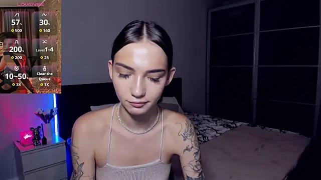 SophieCatty online show from September 8, 2025, 7:46 pm