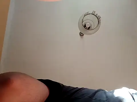 Snapshot of White_rabbit_ chatting on November 30, 2025, 3:46 pm White rabbit online show from November 30, 2025, 3:46 pm