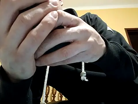 Snapshot of White_rabbit_ chatting on February 2, 2026, 10:09 pm White rabbit online show from February 2, 2026, 10:09 pm