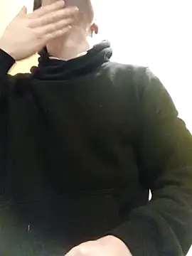 Snapshot of White_rabbit_ chatting on February 25, 2025, 10:09 pm White rabbit  online show from February 25, 2025, 10:09 pm