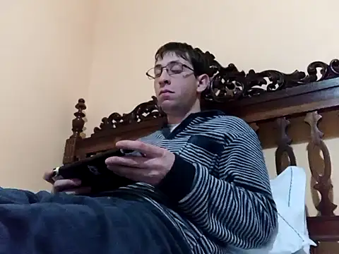 Snapshot of White_rabbit_ chatting on February 4, 2025, 9:31 pm White rabbit  online show from February 4, 2025, 9:31 pm