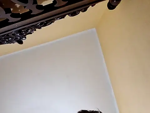 Snapshot of White_rabbit_ chatting on October 29, 2025, 9:58 pm White rabbit online show from October 29, 2025, 9:58 pm