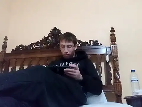 Snapshot of White_rabbit_ chatting on January 24, 2025, 11:37 am White rabbit  online show from January 24, 2025, 11:37 am