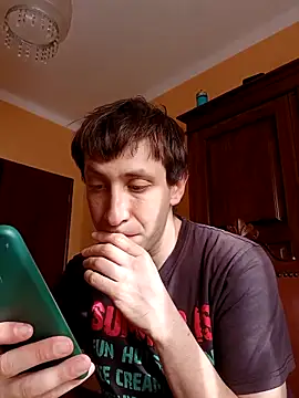 Snapshot of White_rabbit_ chatting on February 27, 2026, 3:34 pm White rabbit online show from February 27, 2026, 3:34 pm