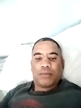 Snapshot of Purplejuice777 chatting on February 6, 2026, 12:34 pm Purplejuice777 online show from February 6, 2026, 12:34 pm