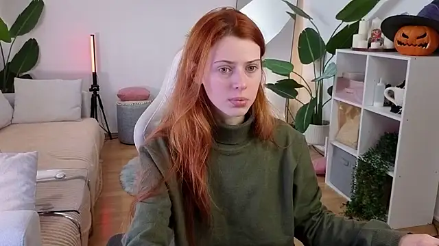 doll lesli online show from October 19, 2025, 9:34 am