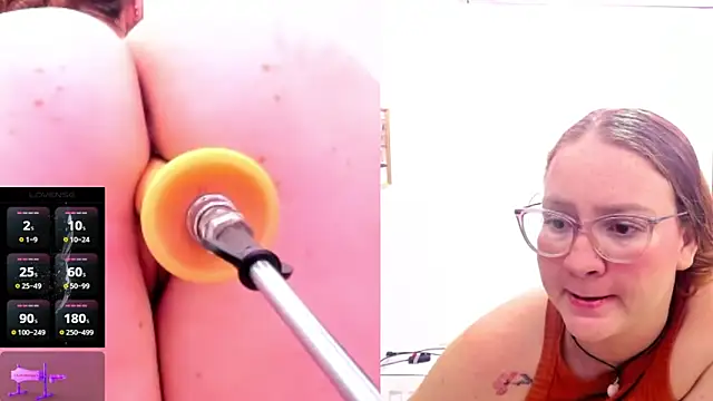 Snapshot of Paulina_Davis_ chatting on February 28, 2025, 6:54 am Paulina Davis online show from February 28, 2025, 6:54 am