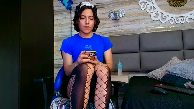 oliver  brown online show from December 4, 2025, 10:09 pm